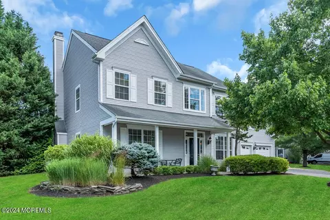 4 Ellington Way, Freehold, NJ 07728