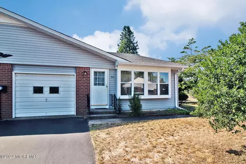 60 B Hudson Pkwy, Whiting, NJ 08759