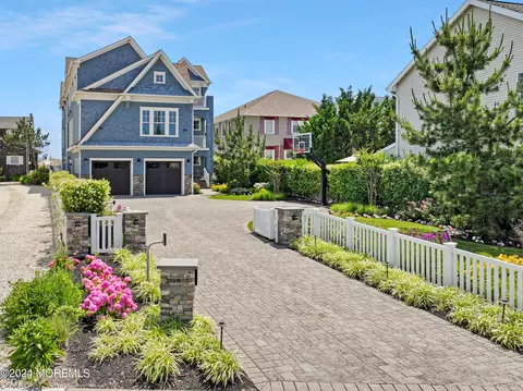 1306 Ocean Ave, Point Pleasant Beach, NJ 08742