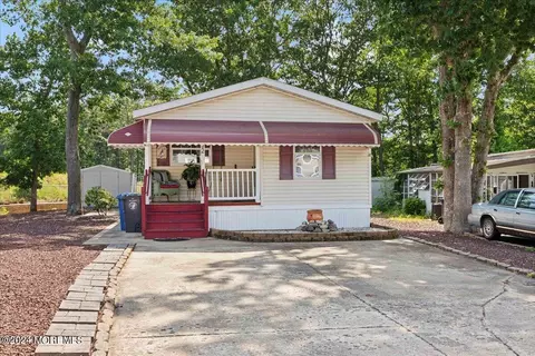 232 Roberts Rd, Toms River, NJ 08755