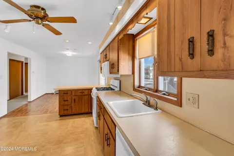 810 Bowline Dr, Forked River, NJ 08731 photo 18