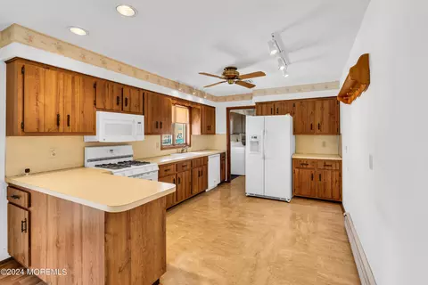 810 Bowline Dr, Forked River, NJ 08731 photo 17