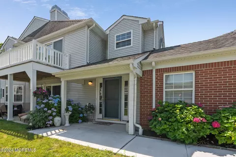 129 Pierce Dr, Ocean, NJ 07712