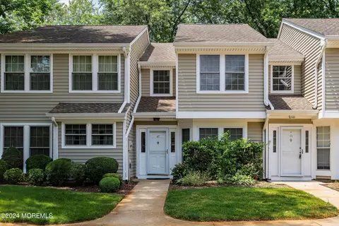 47 Duncan Way, Freehold, NJ 07728