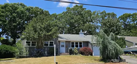 96 Nottingham Dr, Brick, NJ 08724