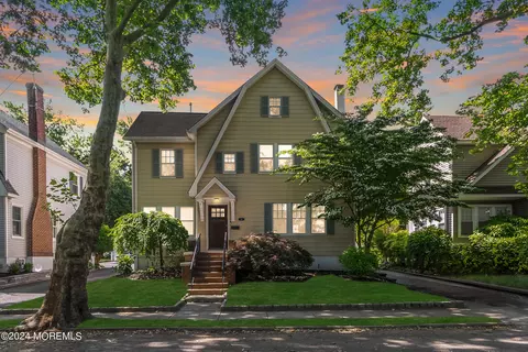 14 Norwood Ct, West Long Branch, NJ 07764