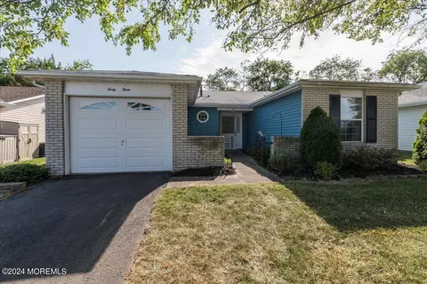 43 Mansfield Dr, Brick, NJ 08724