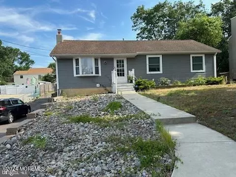 1007 Treasure Ave, Stafford, NJ 08050