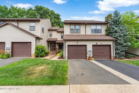 175 Longwood Dr, Manalapan, NJ 07726