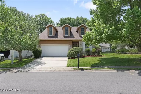 1675 Buttonwood Ave, Toms River, NJ 08755