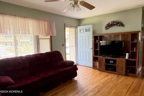 Living - 7 Birch Dr, Jackson, NJ 08527 photo 1 of 2