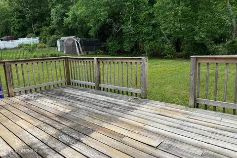 Exterior - 7 Birch Dr, Jackson, NJ 08527 photo 5 of 7