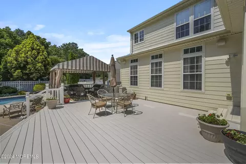 Exterior - 24 James Dr, Waretown, NJ 08758 photo 7 of 11