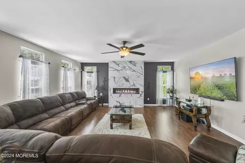Living - 24 James Dr, Waretown, NJ 08758 photo 1 of 1
