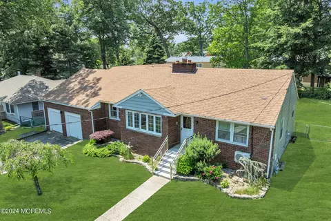 192 Pinecrest Rd, Oakhurst, NJ 07755 photo 17