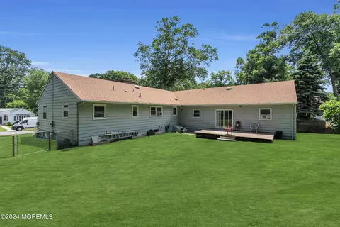 192 Pinecrest Rd, Oakhurst, NJ 07755 photo 7