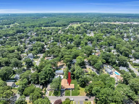 192 Pinecrest Rd, Oakhurst, NJ 07755 photo 15