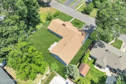 192 Pinecrest Rd, Oakhurst, NJ 07755 photo 14