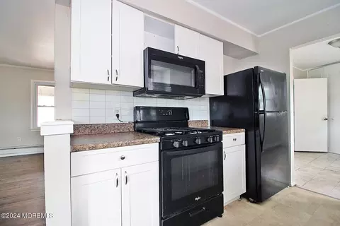 Kitchen - 461 Ensign Rd, Forked River, NJ 08731 photo 1 of 3