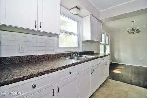 Kitchen - 461 Ensign Rd, Forked River, NJ 08731 photo 3 of 3