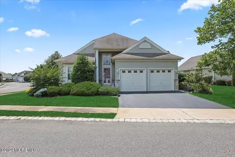 1 Da Vinci Ct, Manchester, NJ 08759