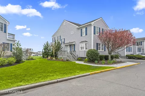 87 Bay Point Harbour, Point Pleasant, NJ 08742