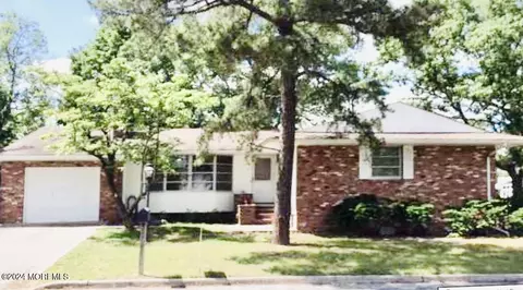 7 Harpoon St, Beachwood, NJ 08722