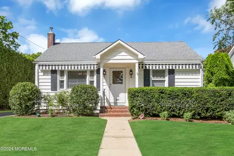 300 Cedar Ave, Manasquan, NJ 08736