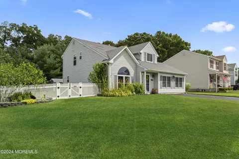 26 Capitol Reef Rd, Howell, NJ 07731