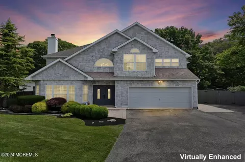 208 Katie Lynn Ct, Brick, NJ 08723