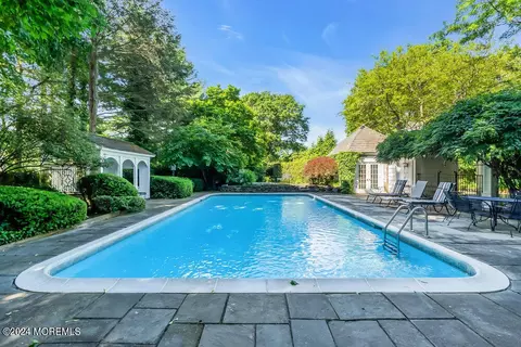 16 Buttonwood Ln, Rumson, NJ 07760 photo 5