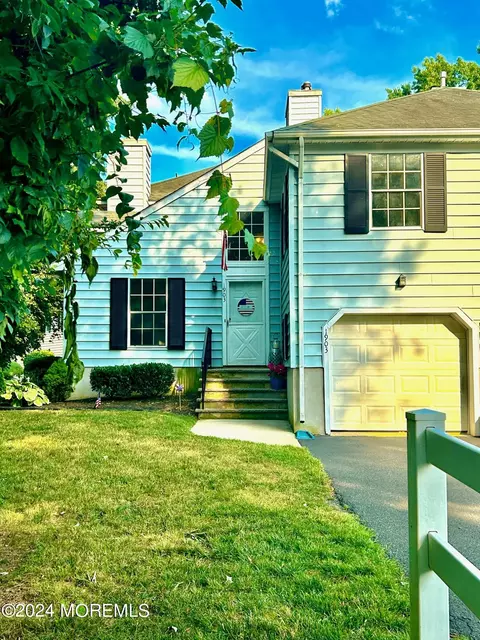 1903 Buckingham Cir, Middletown, NJ 07748