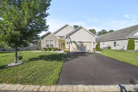 670 Timberline Ln, Manchester, NJ 08759
