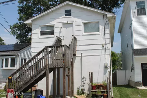 10 Seawood Ave, Keansburg, NJ 07734