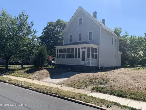 308 N Green St, Tuckerton, NJ 08087