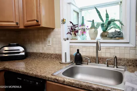 33 W Connecticut, Jackson, NJ 08527 photo 18