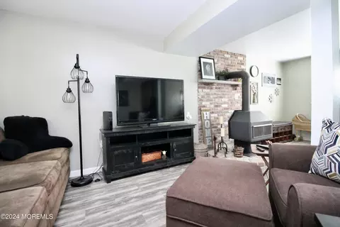 33 W Connecticut, Jackson, NJ 08527 photo 28