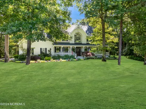 11 Dunhill Rd, Jackson, NJ 08527