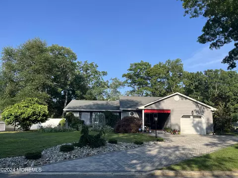 436 Penn Ave N, Forked River, NJ 08731