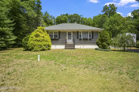 844 Wright Debow Rd, Jackson, NJ 08527