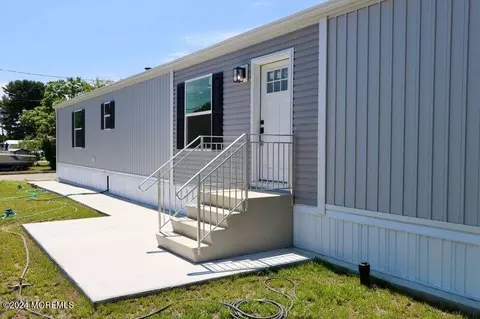 734 Circle Ct, Mullica Hill, NJ 08062