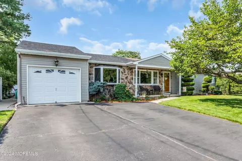 917 Madison Ave, Toms River, NJ 08757