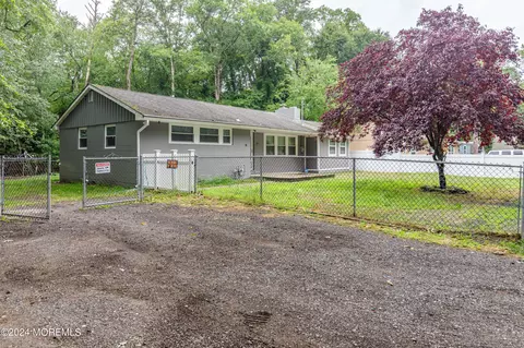 52 Exeter St, Browns Mills, NJ 08015