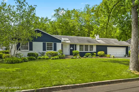 21 Willow Way, Manasquan, NJ 08736