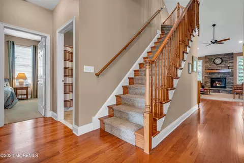 Entry Way - 26 Dunberry Dr, Forked River, NJ 08731 photo 4 of 8
