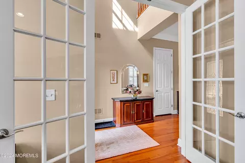 Entry Way - 26 Dunberry Dr, Forked River, NJ 08731 photo 3 of 8