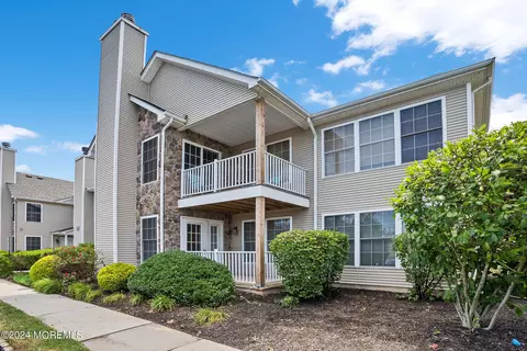 27 Lackland Ave #27, Piscataway, NJ 08854