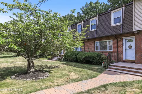 1064 Cheryl Ct, Brick, NJ 08724