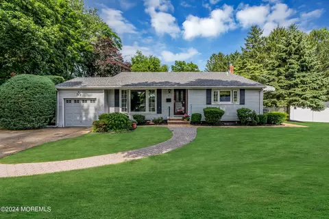 51 Harvey Ave, Lincroft, NJ 07738