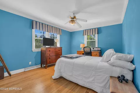 Bedroom - 903 Riverview Dr, Brielle, NJ 08730 photo 1 of 6